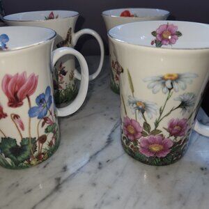 Gracie Bone China Botanical Flower Mugs – Set of 4 with Gold Trim